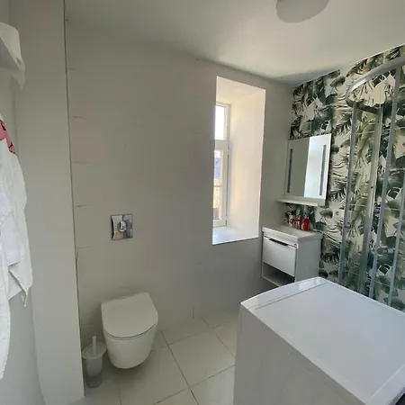 Old Town Quiet Rooftop *